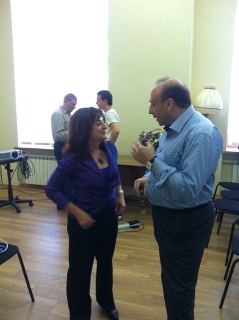 Знакомство Г. Свердлова с Марша Рейнольдс.